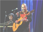 Bóng đá anh, ngoại hạng anh, lịch thi đấu euro 2012, Live show Ngọn lửa Cao nguyên: Y Moan xúc động và bật khóc